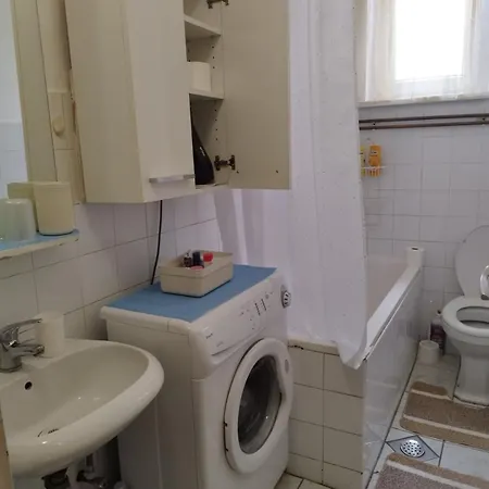 Tin Apartment Slavonski Brod Exterior photo